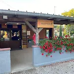 Campsite Chez Regis Et Jennifer Mobile 6 Personnes Il Es Chauffer Climatise, Proche Europa-park Et Rulantica Boofzheim
