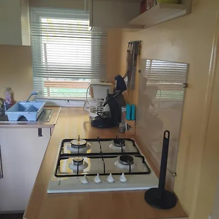 Kemping Chez Regis Et Jennifer *