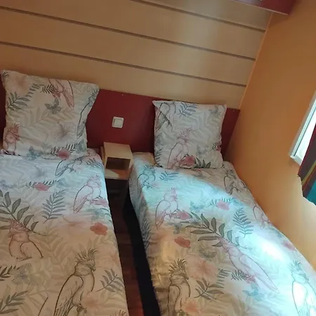 Chez Regis Et Jennifer Mobile 6 Personnes Il Es Chauffer Climatise, Proche Europa-park Et Rulantica *