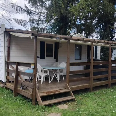 Chez Regis Et Jennifer Mobile 6 Personnes Il Es Chauffer Climatise, Proche Europa-park Et Rulantica Campsite