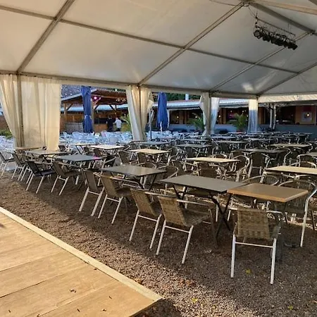 캠프장 Chez Regis Et Jennifer Mobile 6 Personnes Il Es Chauffer Climatise, Proche Europa-park Et Rulantica