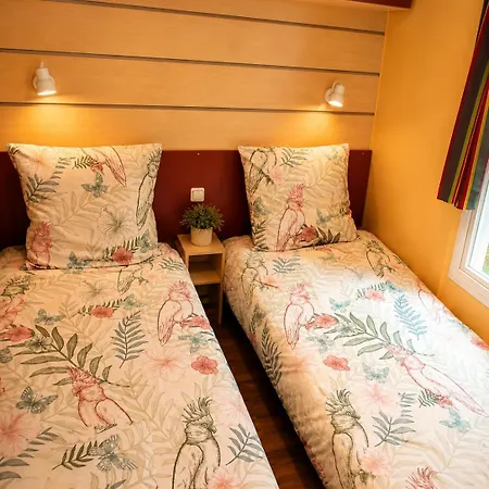 Chez Regis Et Jennifer Mobile 6 Personnes Il Es Chauffer Climatise, Proche Europa-park Et Rulantica * Boofzheim