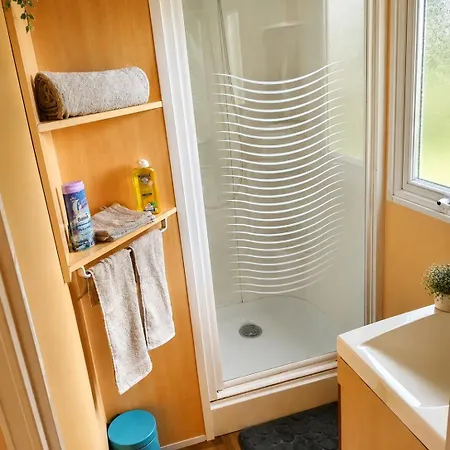 Chez Regis Et Jennifer Mobile 6 Personnes Il Es Chauffer Climatise, Proche Europa-park Et Rulantica אתר קמפינג Boofzheim